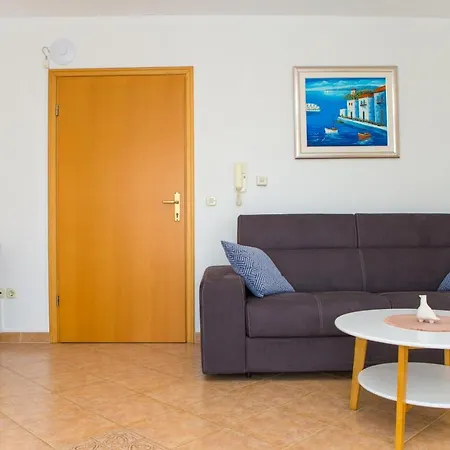 Apartman Lorena