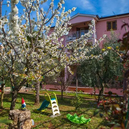 Lorena Apartman Poreč