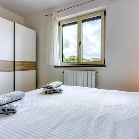 Lorena Apartmán *